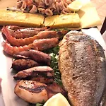 Giulio's - Beachfront *