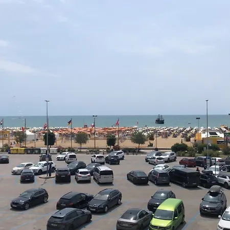 Giulio's - Beachfront * Bibione