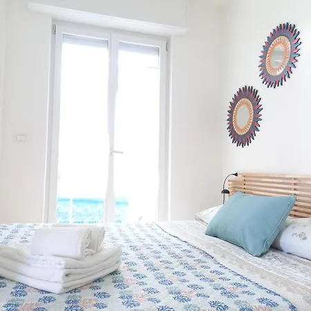 Giulio's - Beachfront * Μπιμπιόνε