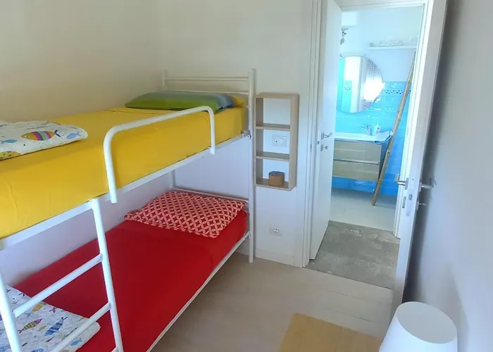 Giulio's - Beachfront * Бибионе